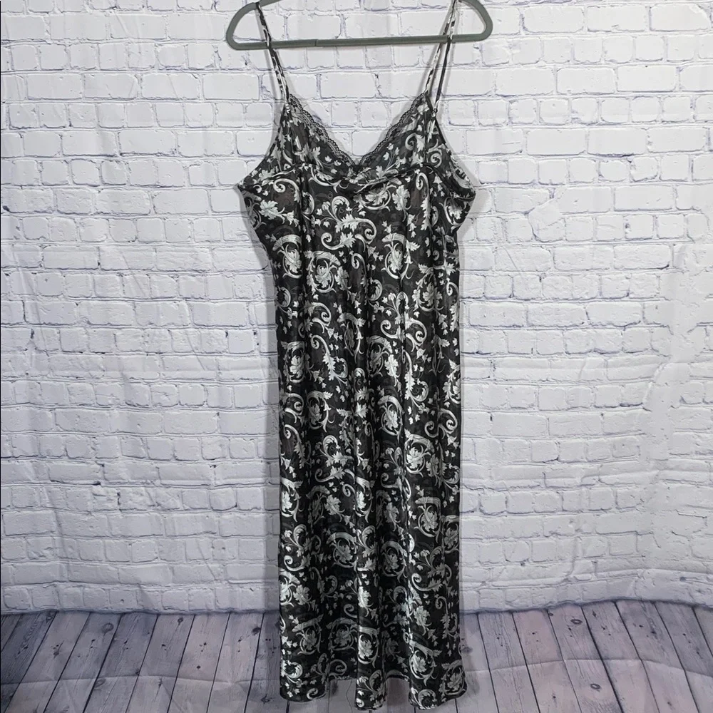 Adonna Womens Maxi Slip Dress Satin Black Silver Floral Babydoll XXL Whimsigoth - Picture 5 of 6